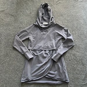Latched Mama nursing hoodie size medium